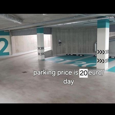 Happy Inn Emporia, Self Chek-In, Parking In The Underground Garage VNO Eksteriør bilde